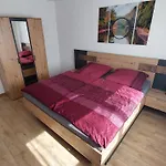 Claudia Mit Terrasse Appartement