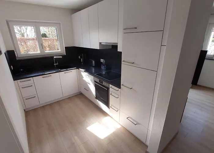 Claudia Mit Terrasse *