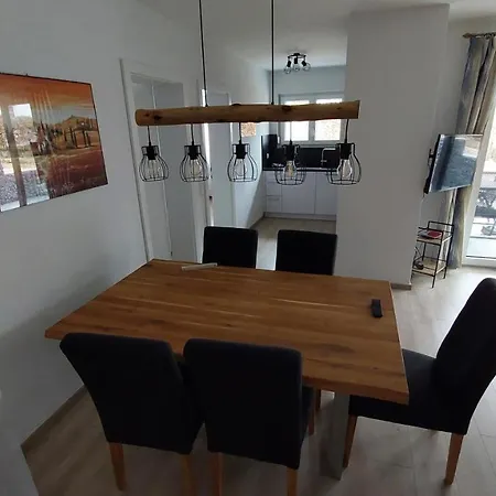 Claudia Mit Terrasse Apartment *